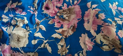  — Crepe fabric 5 metres