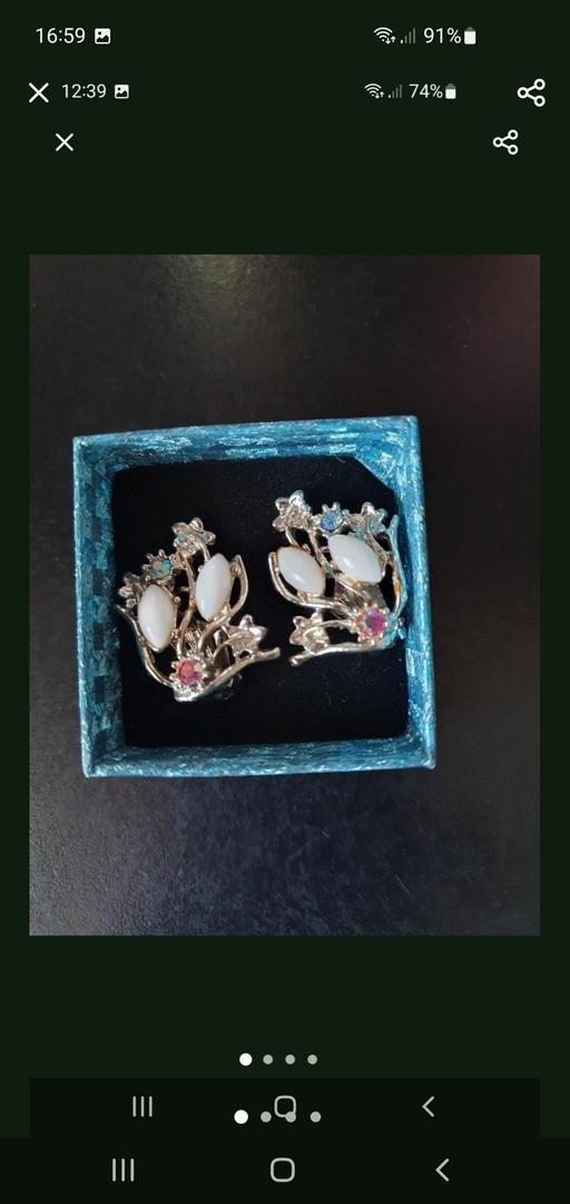  — vintage aurora borealis earrings