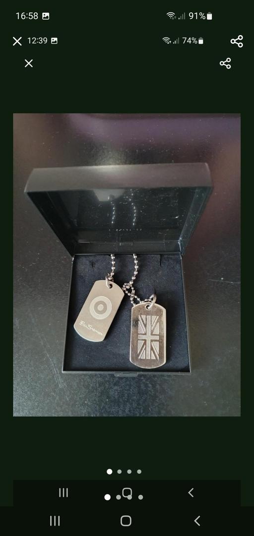  — Ben sherman dog tags necklace