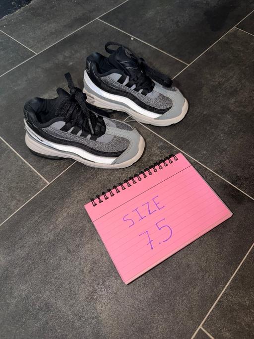  — Boys Trainers Infant 7.5UK