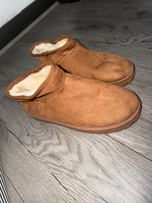  — Ladies Boot Size 7
