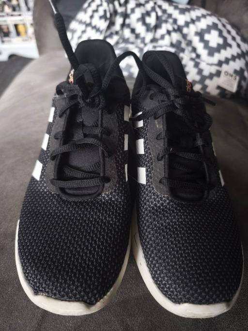  — OLDER BOYS ADIDAS TRAINERS