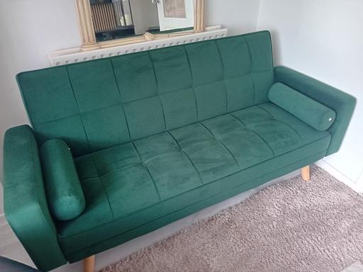  — green sofa