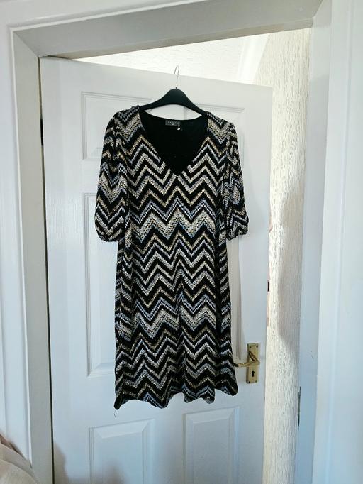  — Shimmer dress, size 16/18..like new