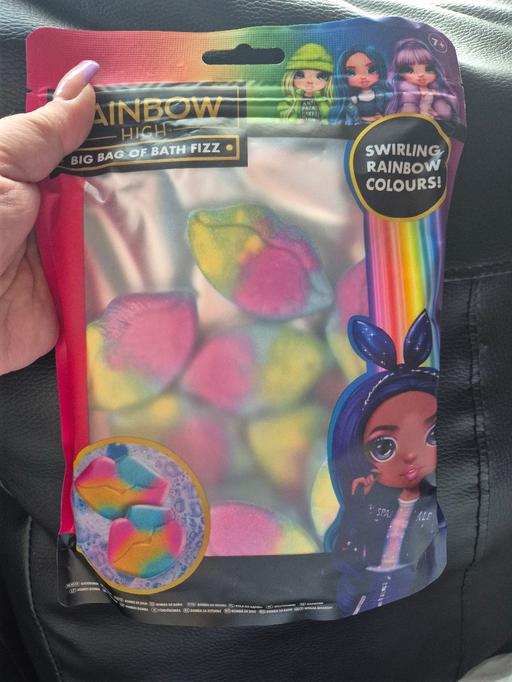  — new Rainbow High Big Bag Of Bath Fizzers
