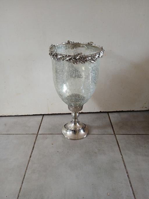  — Vase