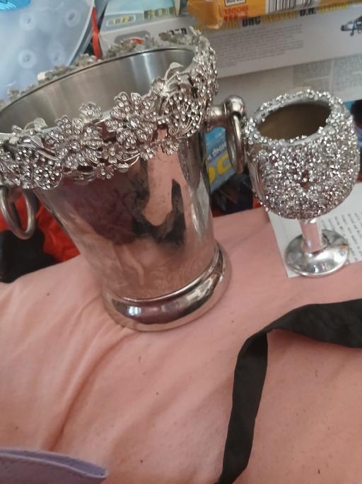  — crystal glass and champagne
