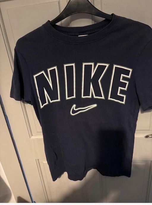  — Nike t shirt XS