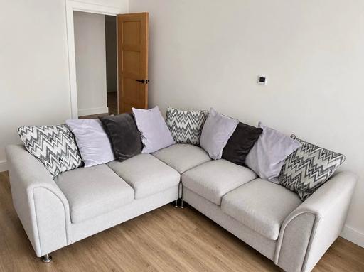  — Sofa