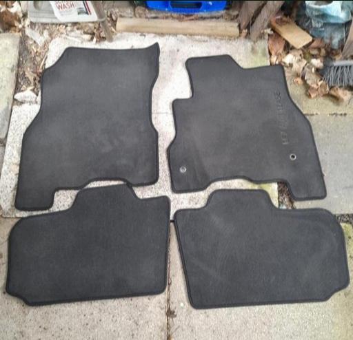  — NISSAN LEAF FULLY TAILORED CAR MATS