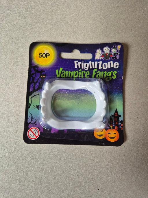  — new Halloween Fangs