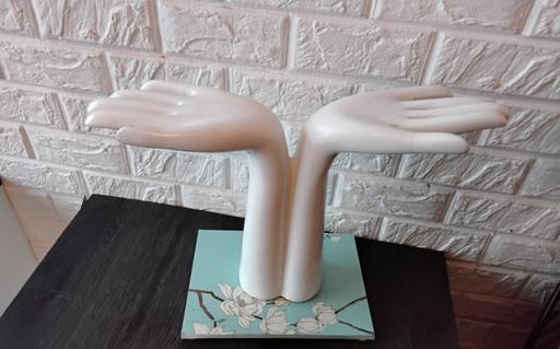  — full size hands display stand jewellery etc