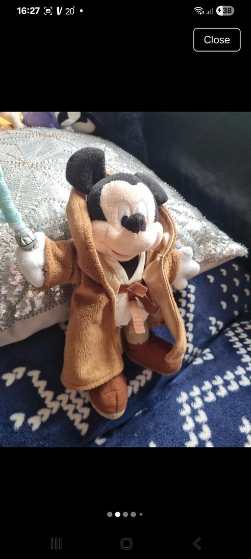  — Disney parks Mickey mouse Jedi £8