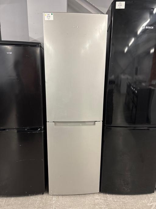  — (934) LOGIK 50/50 FROST FREE FRIDGE FREEZER