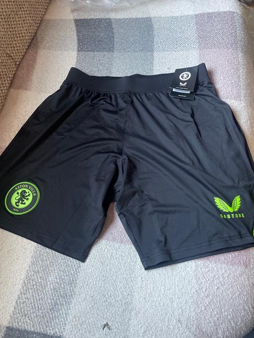  — Aston Villa pro goalkeeper shorts size uk s