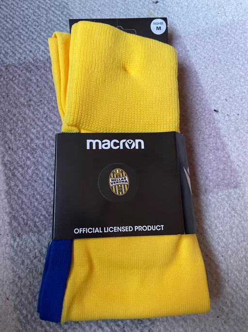  — Men’s Hellas Verona macron socks
