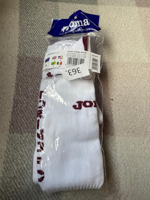  — Medium men’s Torino football socks