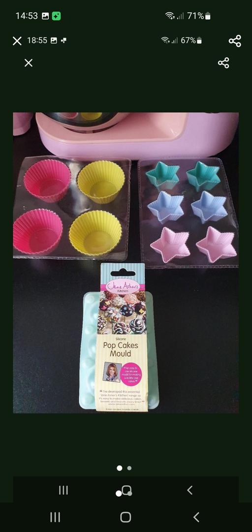  — silicone cake moulds x 3 NEW