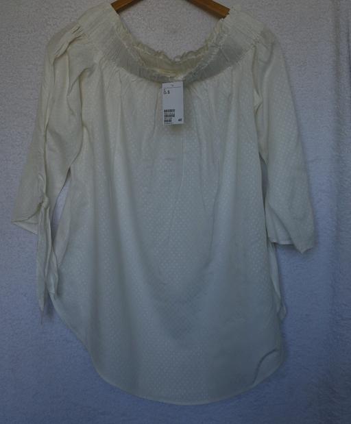  — H&M blouse size 14