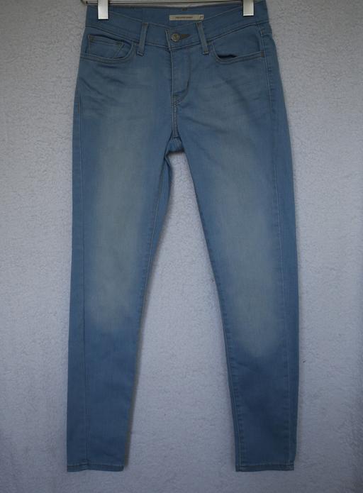  — Levi's blue jeans size 10