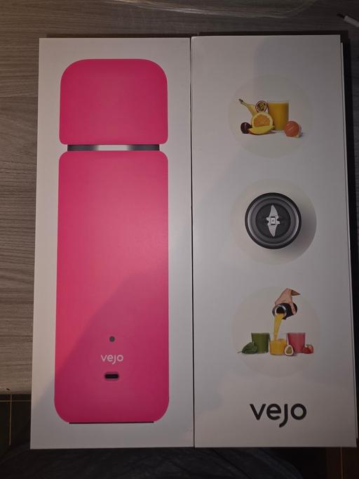  — Vejo Portable USB charging blender Pink
