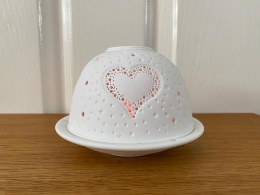  — Ceramic Heart Tealight Dome