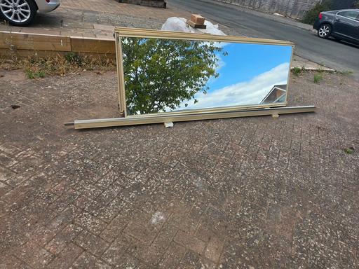  — 4 sliding doors of a wardrobe. Free of cost
