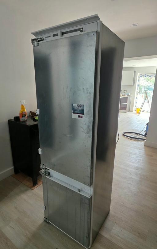  — Siemens Built In Fridge-freezer KI87VVF30G(01