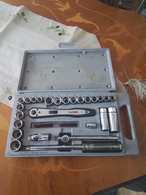  — Halfords socket set