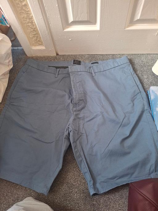  — mens shorts