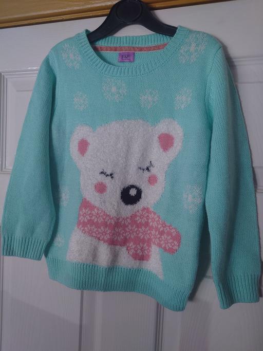  — Girls polar bear jumper size 4-5 years