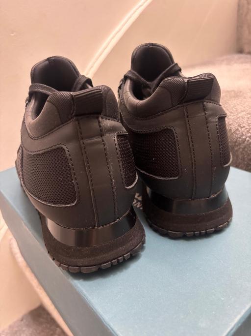  — Mallet all black shoe