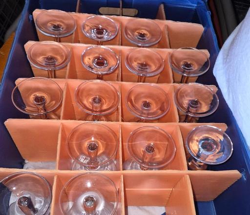 — brand new wine glasses