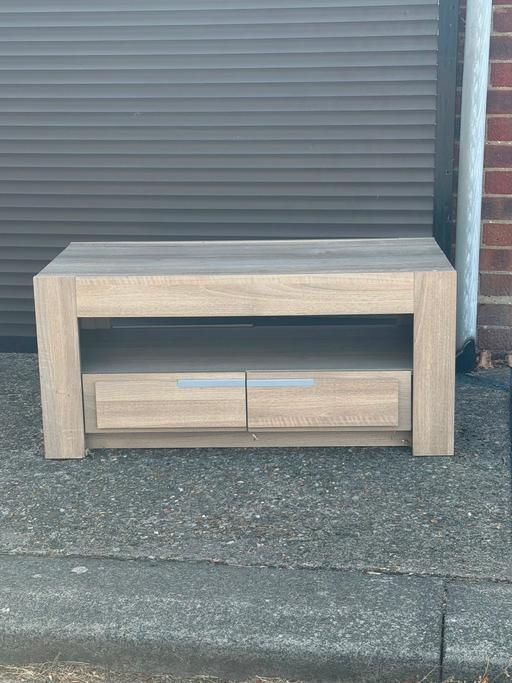  — Coffee table  / Media Unit