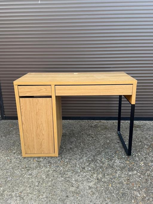  — Wooden dest