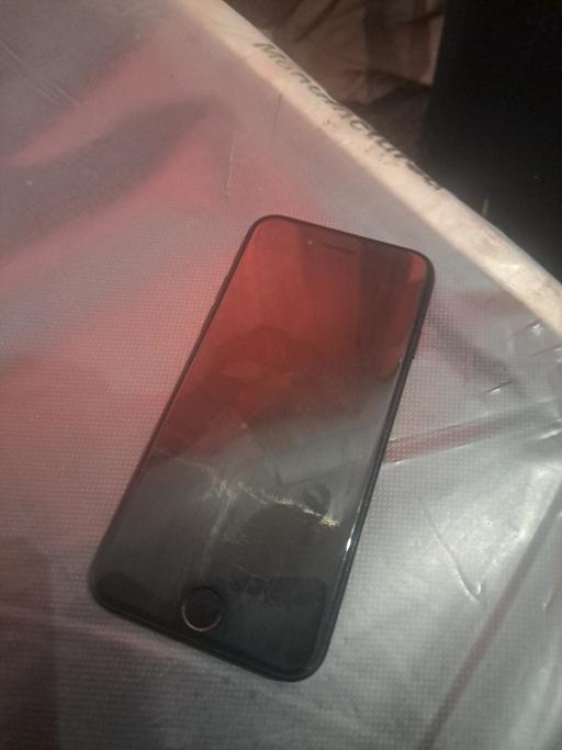  — iPhone SE 2020
