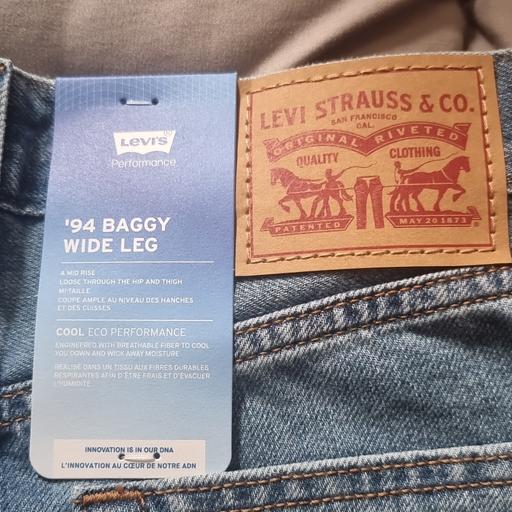  — womens jeans