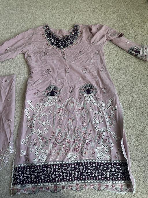  — Ladies Pakistani Asian Outfit