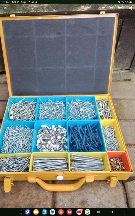  — screw box with screws