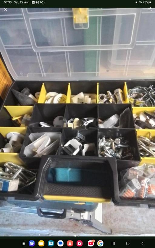  — tool box with contence