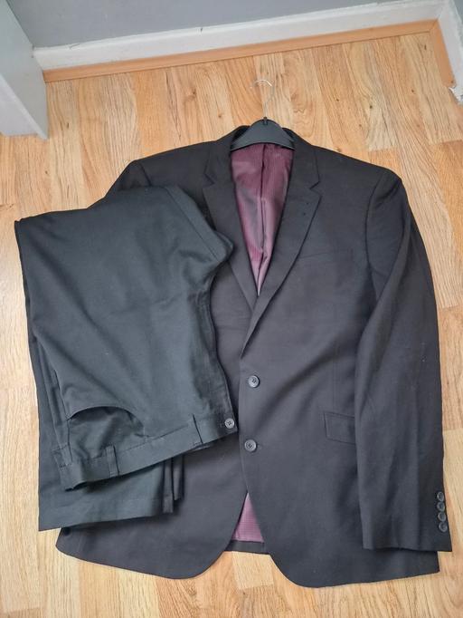  — Mens Next Suit