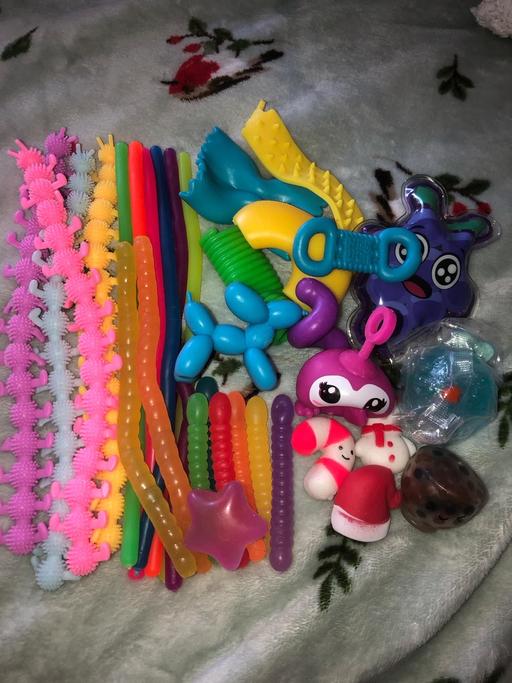  — Fidget bundle