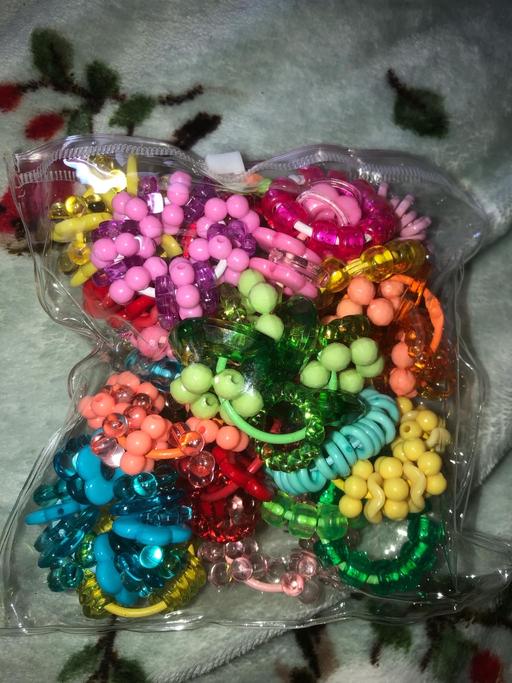  — Fidget rings / loops