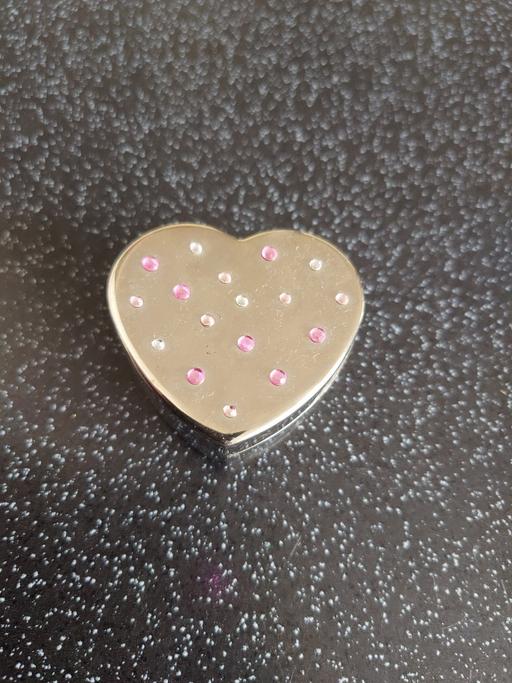  — Silver heart trinket box