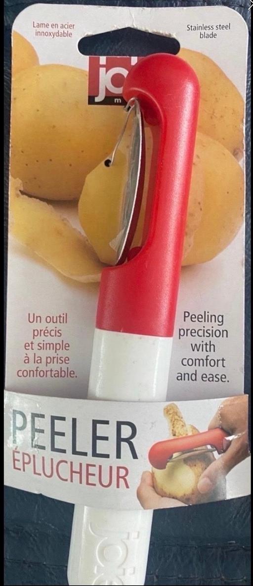  — Potato peelers red or green
