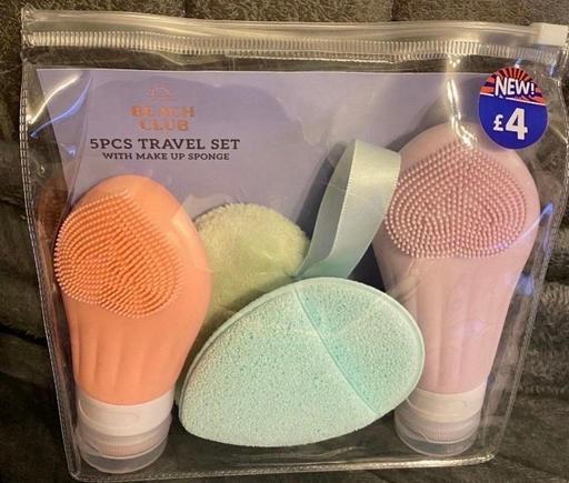  — 5 piece travel set