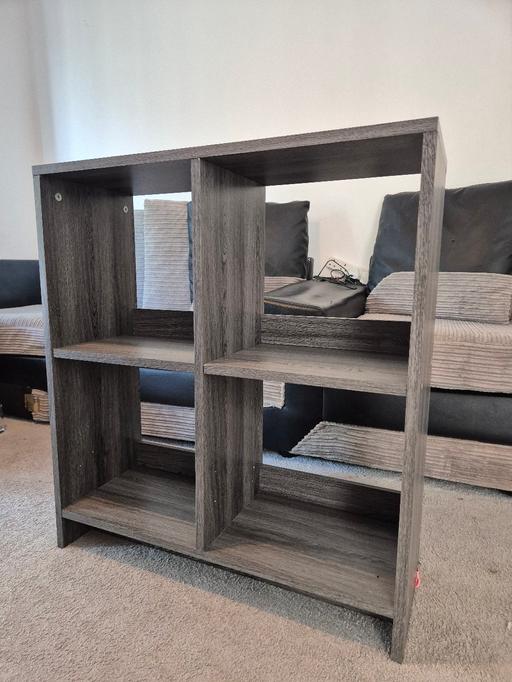  — Stand Unit, Shelves
