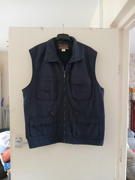  — Mens Gilet