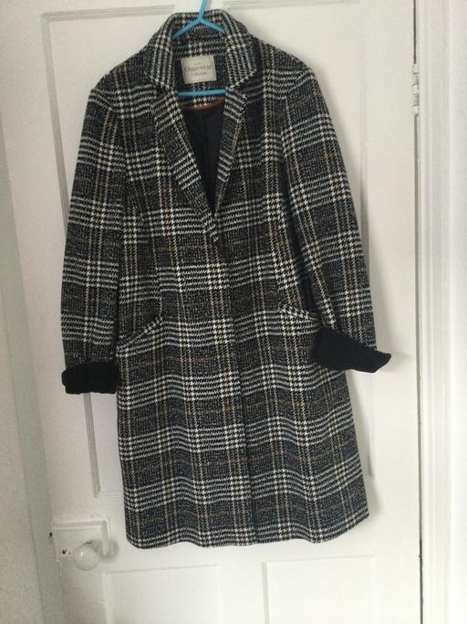  — Ladies winter coat size 16