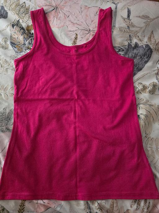  — size 14 womens vest top